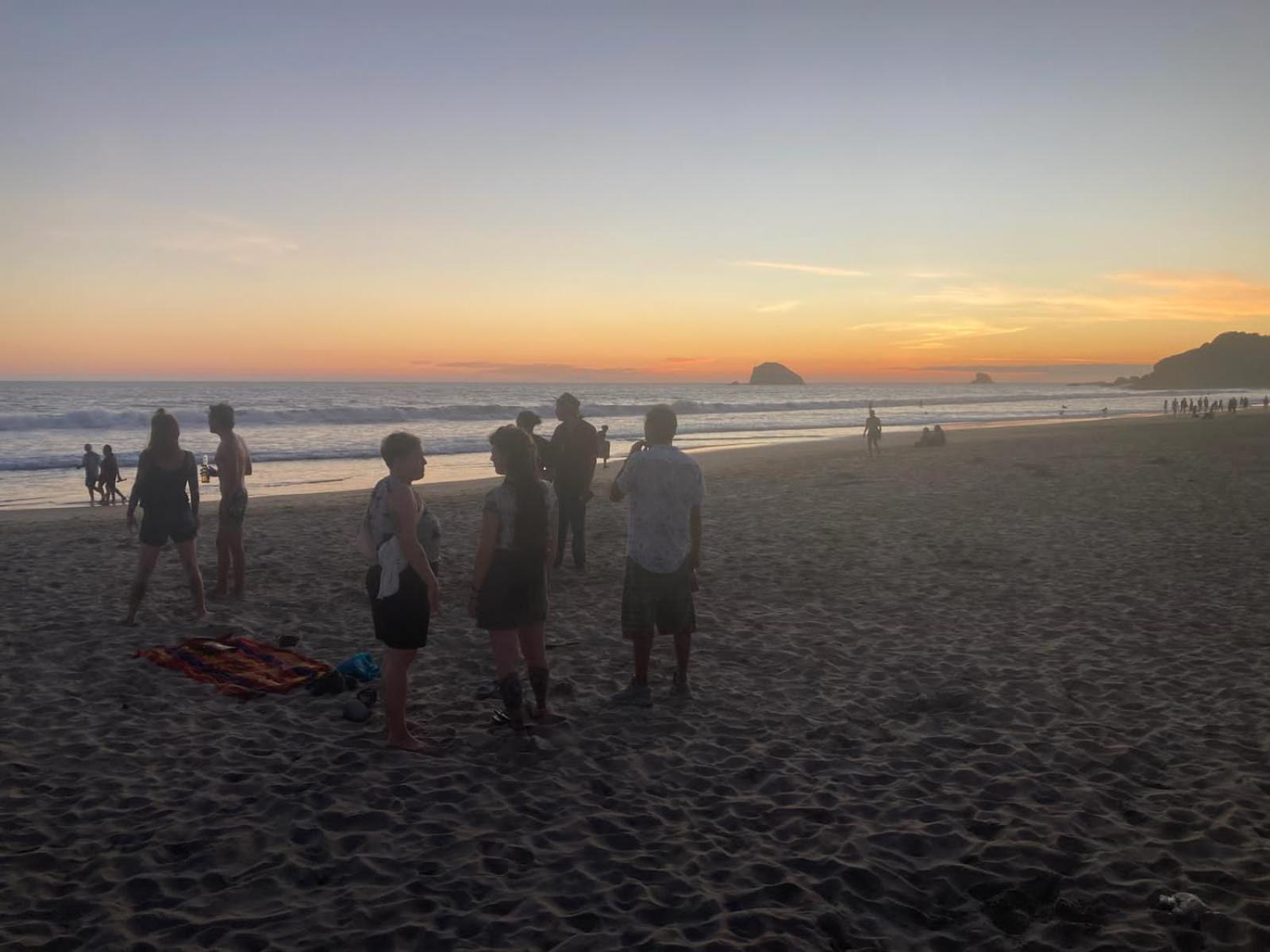 Hostal Mar De Fondo Zipolite Esterno foto